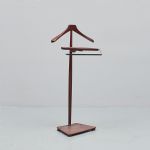 1164 2286 VALET STAND